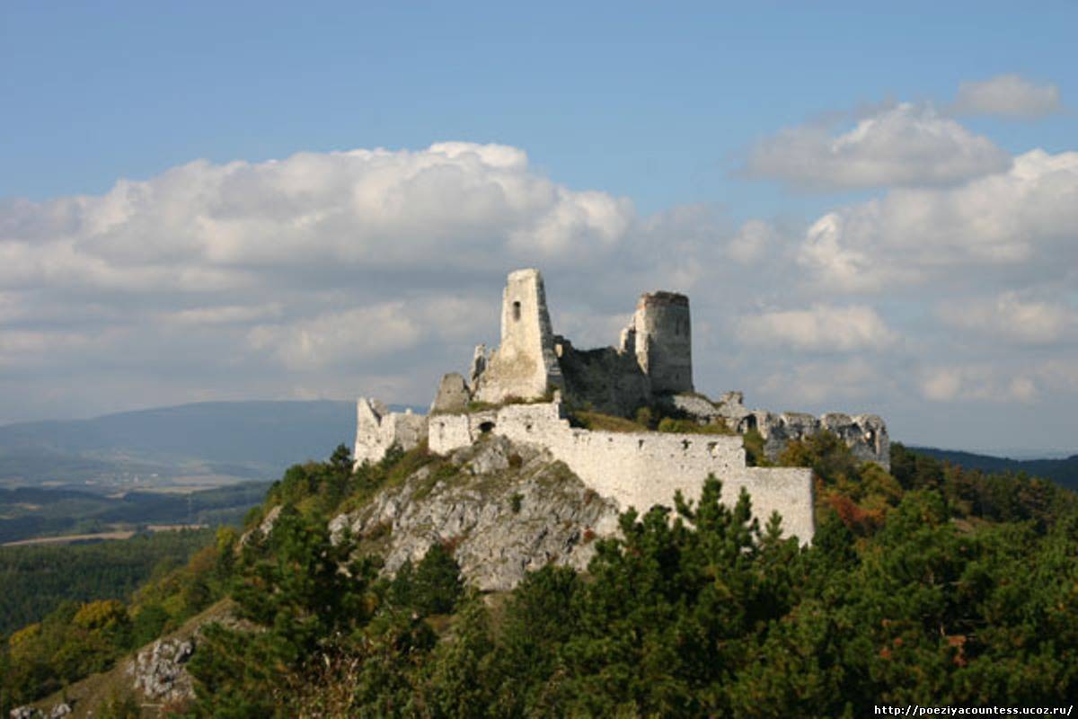 Чахтицкий замок Словакия